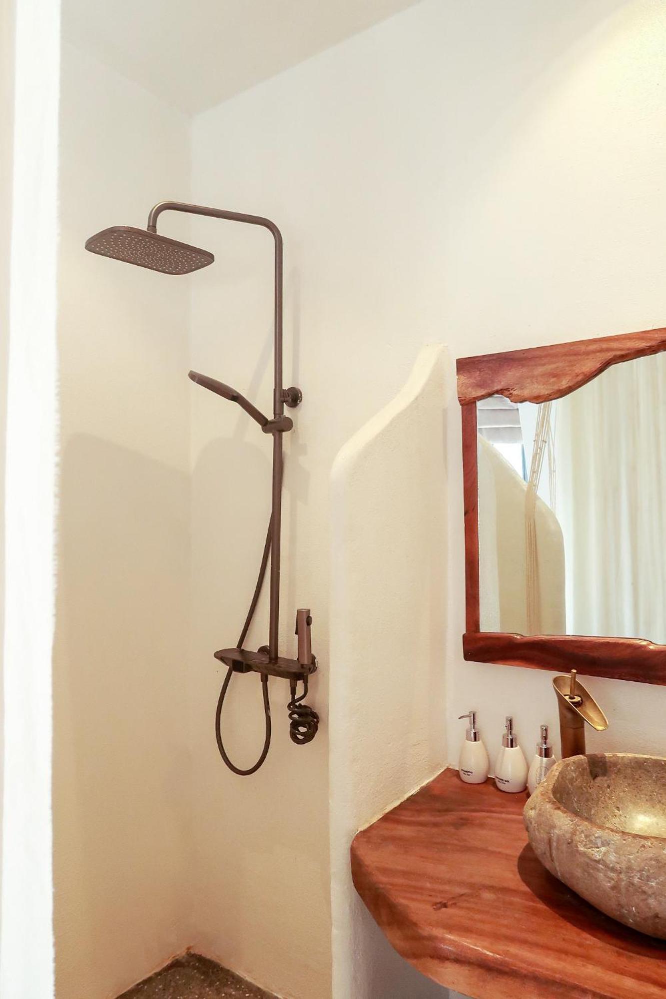 La Grotta Hotel - Phu Quoc Emerald Bay Room photo